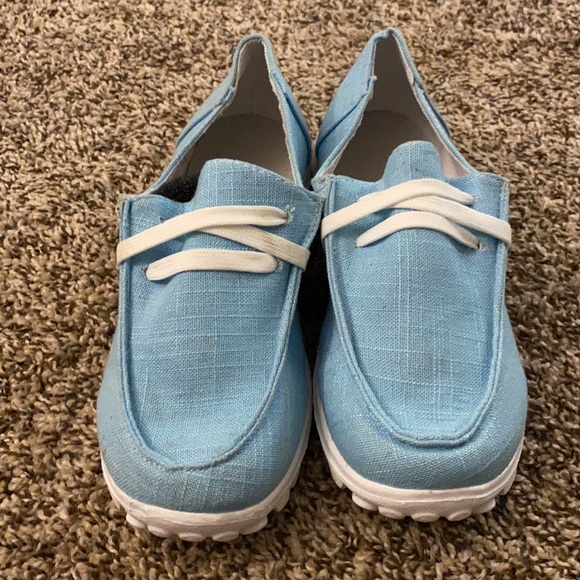 Shoes size 7.5-8 - Picture 2 of 6